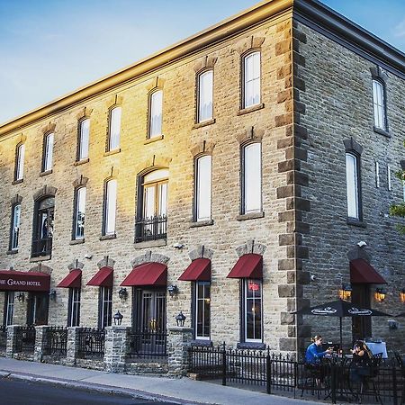 The Grand Hotel Carleton Place Екстериор снимка