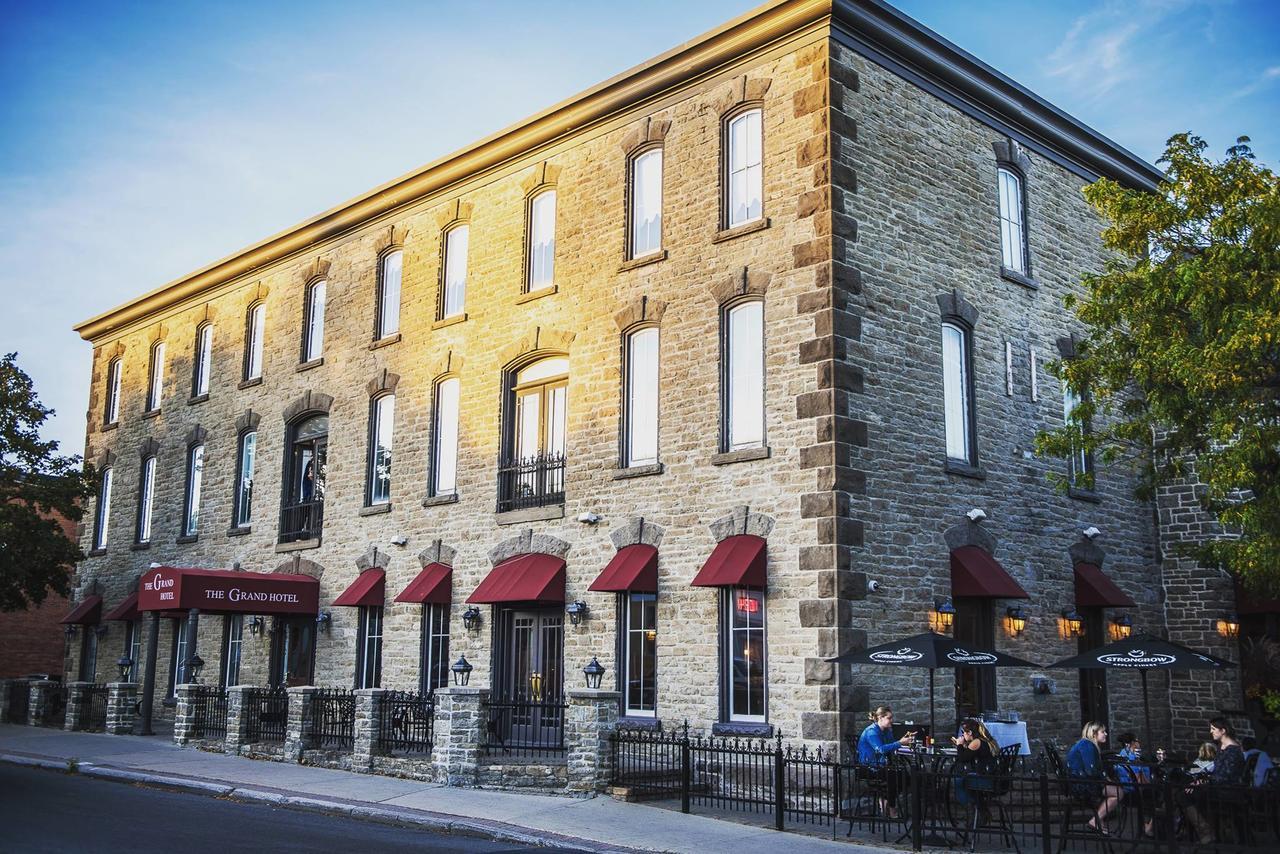 The Grand Hotel Carleton Place Екстериор снимка